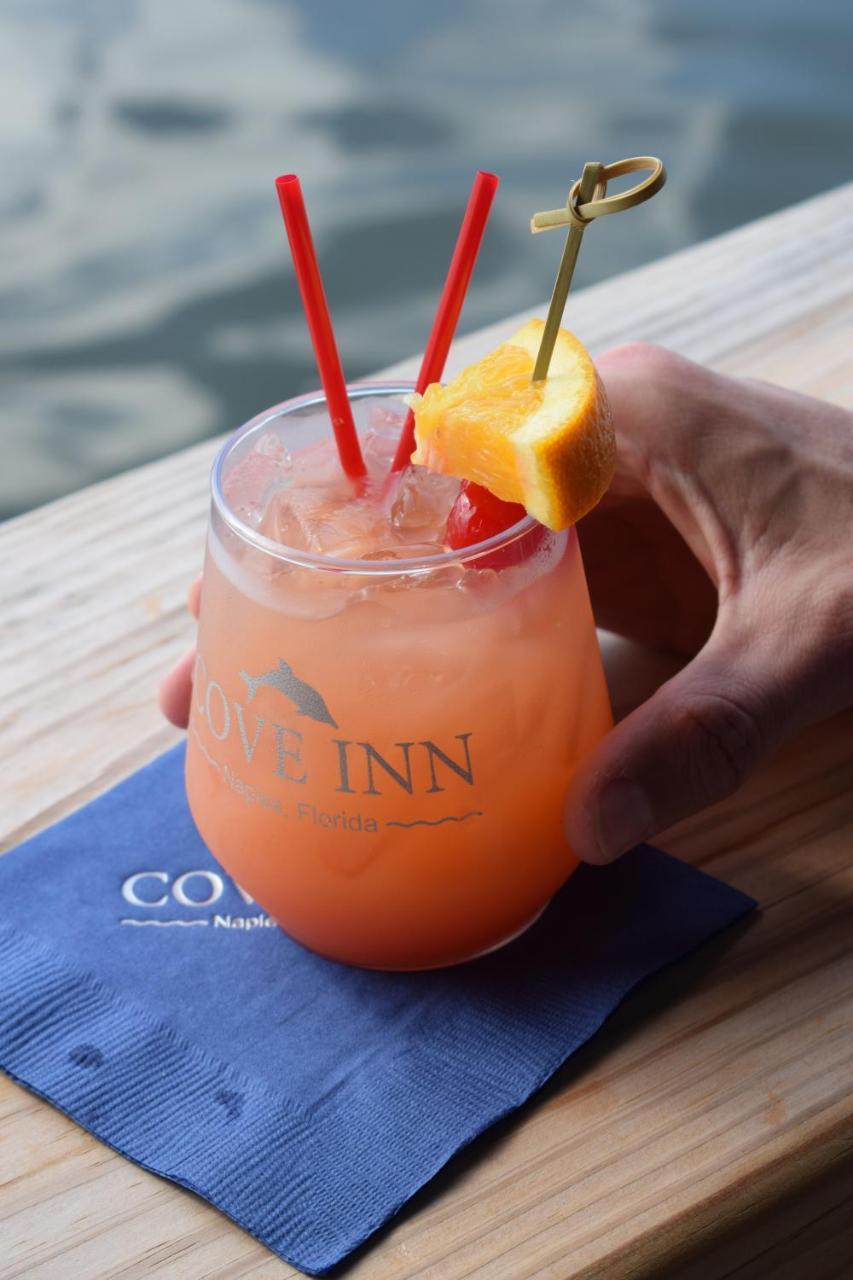 Cove Inn On Naples Bay Екстериор снимка